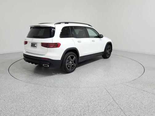 2026 Mercedes-Benz GLB 250 Base