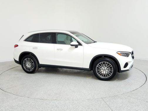 2026 Mercedes-Benz GLC 300 Base