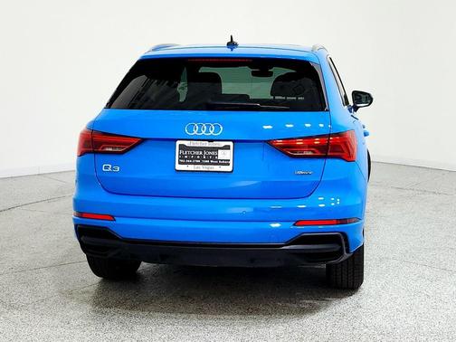 2023 Audi Q3 Premium 45 TFSI S line quattro Tiptronic