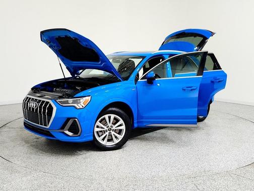 2023 Audi Q3 Premium 45 TFSI S line quattro Tiptronic