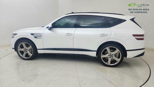 Uyuni White 2024 Genesis GV80 3.5T