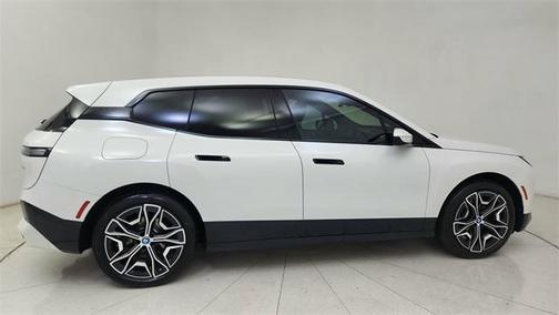2024 BMW iX xDrive50