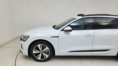 2024 Audi Q8 e-tron Premium