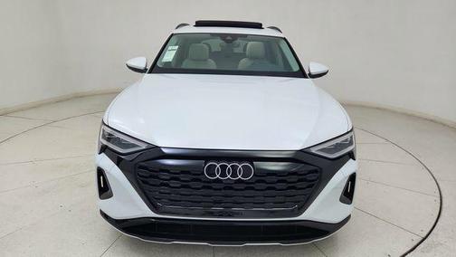 2024 Audi Q8 e-tron Premium