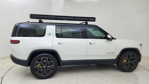 Glacier White 2025 Rivian R1S Ascend Tri Motor Max Pack