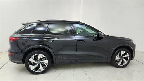 2025 Audi Q6 e-tron Premium Plus quattro