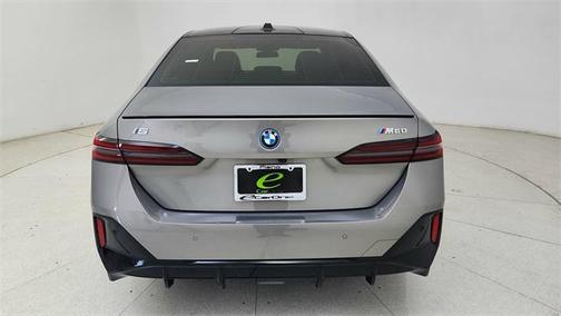 2024 BMW i5 M60