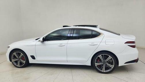 2025 Genesis G70 2.5T RWD