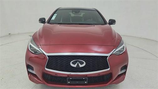 2017 INFINITI QX30 Sport