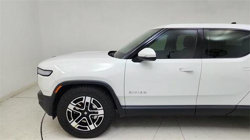 2023 Rivian R1T Adventure