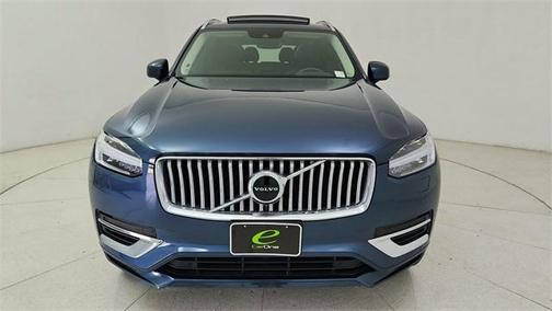 2021 Volvo XC90 Recharge Plug-In Hybrid T8 Inscription Expression 7 Passenger