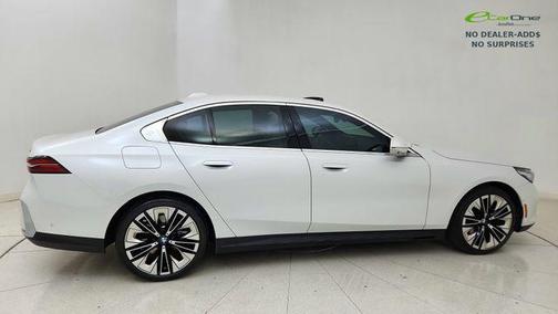 White Metallic 2025 BMW 540 xDrive
