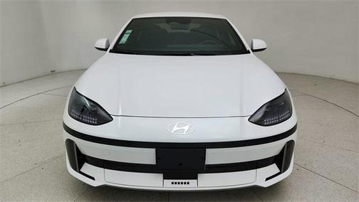 2025 Hyundai IONIQ 6 SE