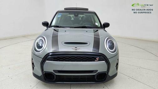 Moonwalk Grey Metallic 2023 MINI Hardtop Cooper S