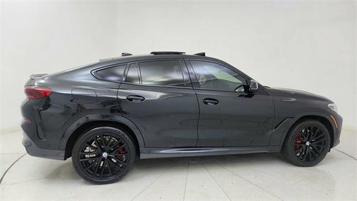2023 BMW X6 M50i