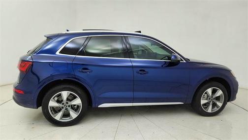 2024 Audi Q5 40 Premium