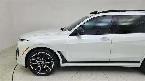 2026 BMW X7 M60i