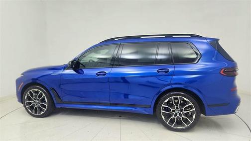 2026 BMW X7 M60i