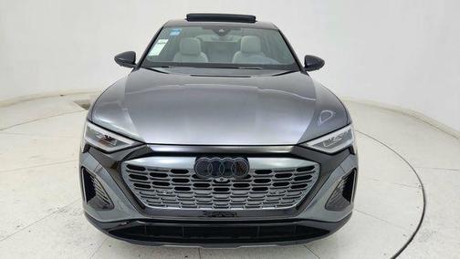 2024 Audi Q8 e-tron Prestige