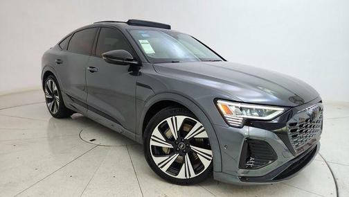 2024 Audi Q8 e-tron Prestige