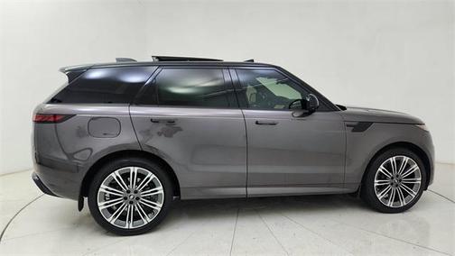 2024 Land Rover Range Rover Sport SE