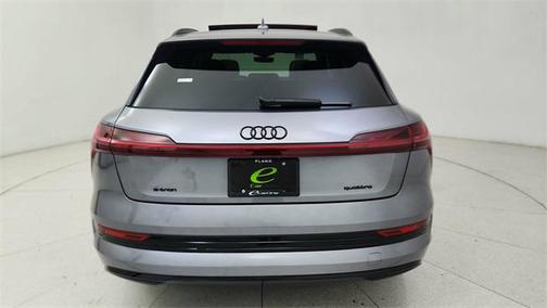 2022 Audi e-tron Premium