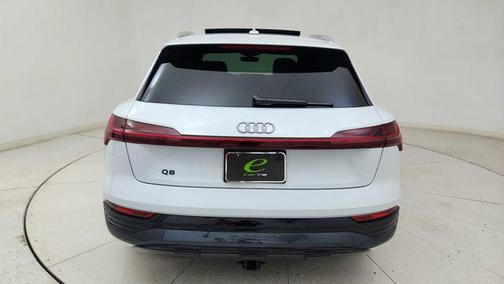 2024 Audi Q8 e-tron Premium Plus