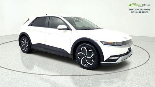 Atlas White 2024 Hyundai IONIQ 5 SE