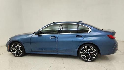 2025 BMW 330 i