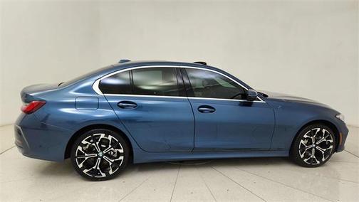 2025 BMW 330 i