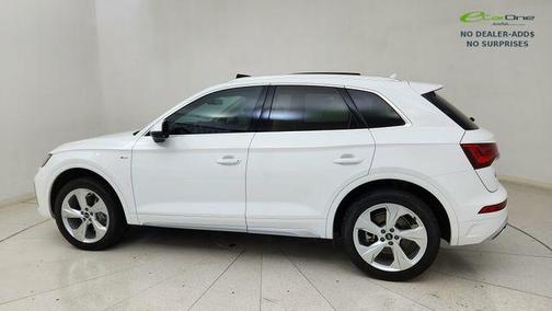 Ibis White 2022 Audi Q5 45 S line Premium Plus
