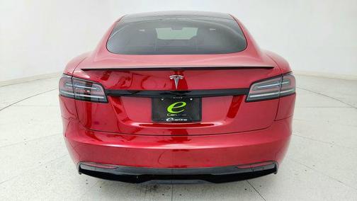 2022 Tesla Model S Plaid
