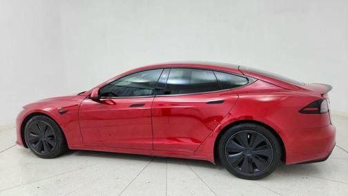 2022 Tesla Model S Plaid