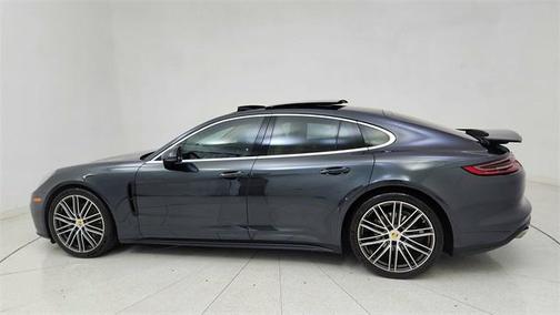 2018 Porsche Panamera 4S