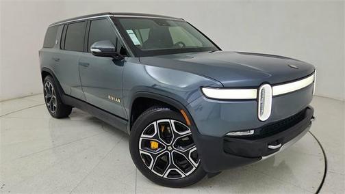 2023 Rivian R1S Adventure