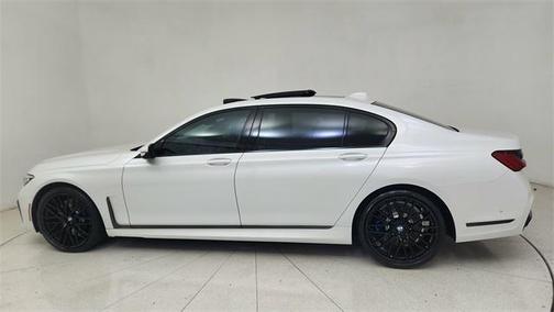 2022 BMW 750 i xDrive