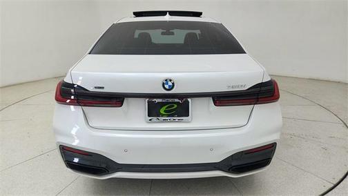 2022 BMW 750 i xDrive