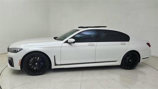 2022 BMW 750 i xDrive