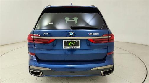2022 BMW X7 M50i