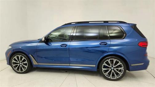 2022 BMW X7 M50i