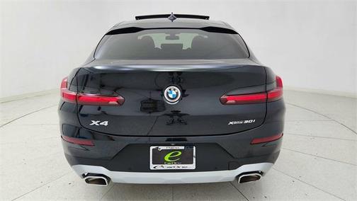 2025 BMW X4 xDrive30i