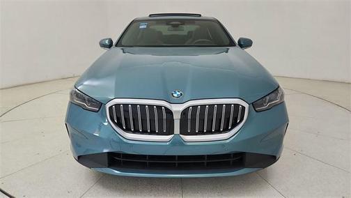 2025 BMW 530 i