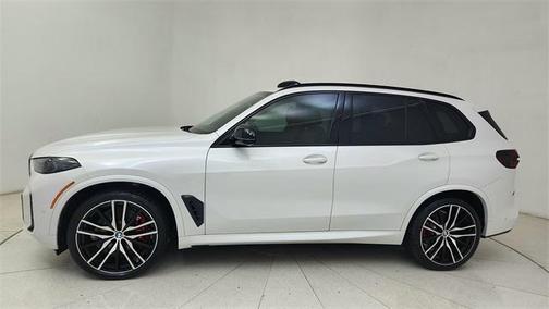 2025 BMW X5 M60i