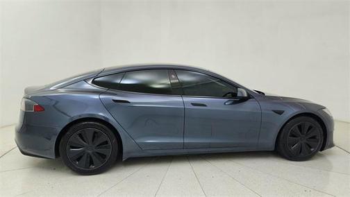 2022 Tesla Model S Base