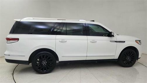 2022 Lincoln Navigator Black Label