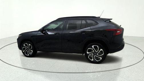 Mosaic Black Metallic 2025 Chevrolet Trax FWD 2RS