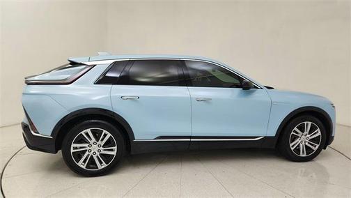 2024 Cadillac LYRIQ Tech w/1SA