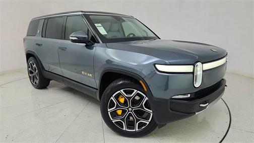 2023 Rivian R1S Adventure