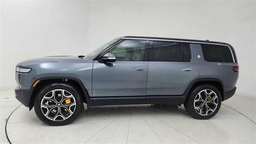 2023 Rivian R1S Adventure