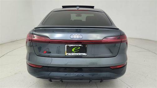 2024 Audi Q8 e-tron Premium